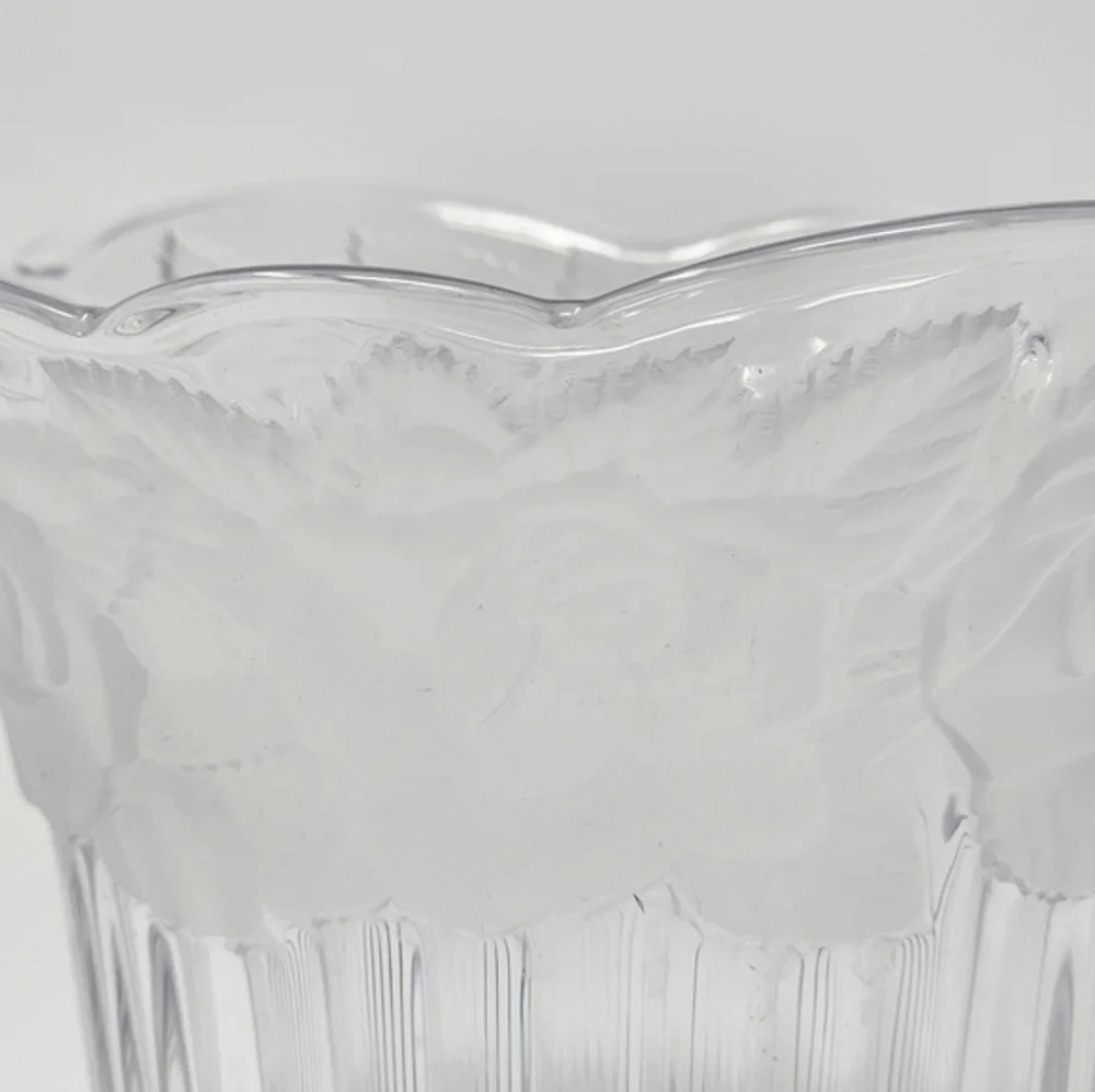 Vintage Mikasa Studio Nova Winter Rose Embossed Ribbed‎ Crystal Vase